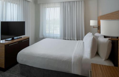 Foley Hotel | TownePlace Suites by Marriott Foley at OWA