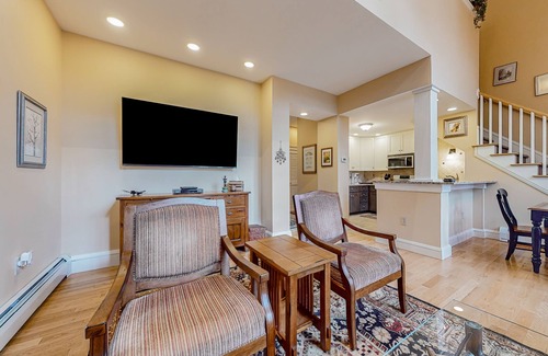 Proctorsville House | Townhome with patio & on-site pool, hot tub, sauna & tennis access