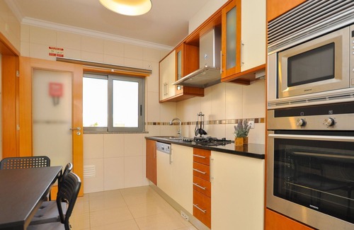 Vale Navio Villa | Townhouse Branqueira OCV - 10min Beach