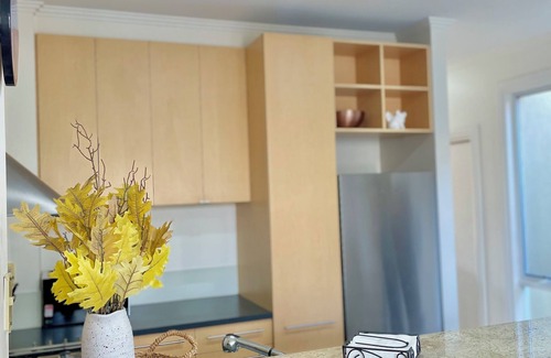 Williamstown House | Townhouse Minutes From Cafes, Restaurants and all Williamstown has to Offer!