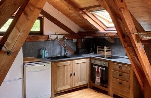 Le Petit-Bornand-les-Glieres Ski Chalet | Traditional wooden chalet ideal for a quiet stay, Piste de la Clusaz