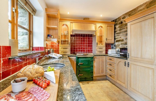 Felindre House | Tractor shed - Two Bedroom House, Sleeps 4
