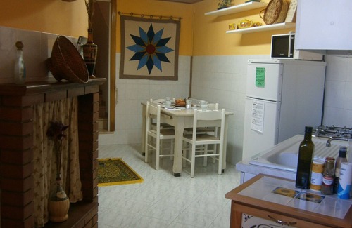 Castiglione Messer Raimondo House | Traditional stone townhouse. Full of charm. Feel like a treasured family guest!