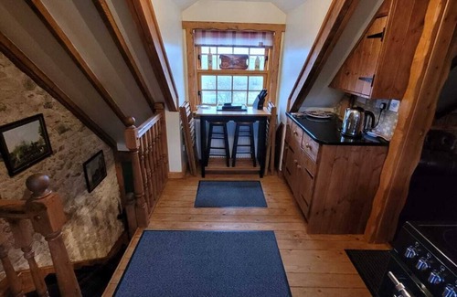 Dalry Cottage | Traditional 2-Bed Cottage in Dalry