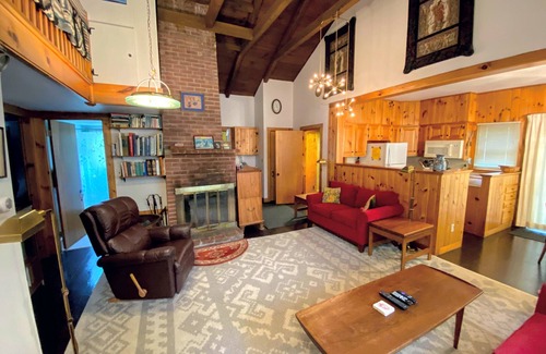 Franconia House | Traditional Austrian Chalet at the base of Cannon Ski Area in Franconia Notch