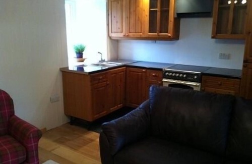 Tarbert Cottage | Traditional Cottage In A Beautiful Peaceful Location Close To The Sea
