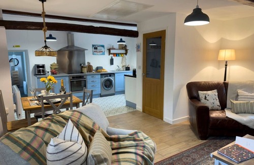 Pennant House | Traditional Country Cottage