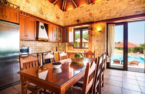 Polemarchi Villa | Traditional Holiday Villa with Panoramic View