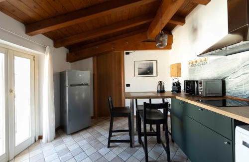 Rovato Apartment | Traditional Italian House - Franciacorta