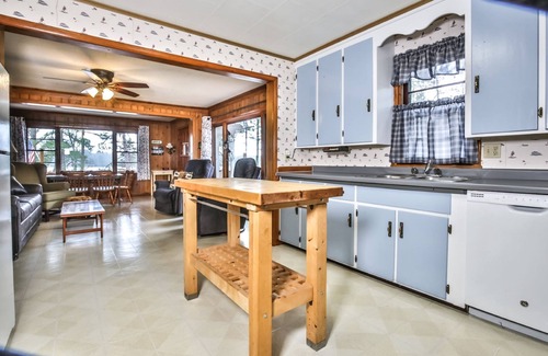 St Germain House | Traditional Northwoods Cabin on Little Saint Germain Lake.
