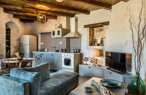Paidochori Villa | Traditional Renovated villa Liodosifis with Heated Private Pool & BBQ