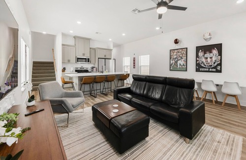 College Station House | Traditions: New Home, 2mi-A&M/Wlk-Legends Evnt Ctr