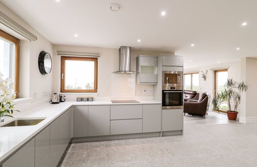 Lettermacaward Cottage | Traeannagh Bay House