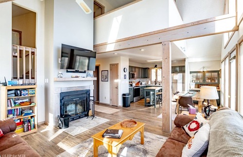 Davis House | Trail Magic - 57 Mountain Laurel Lane
