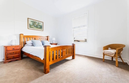 Koorawatha Other | Tranquil 4 bedroom house with fireplace