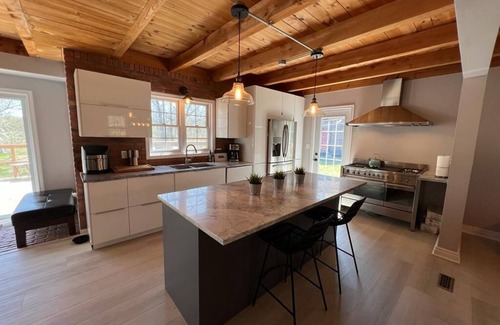 Port Franks Cottage | Tranquil Ausable River Cottage - A Family Retreat