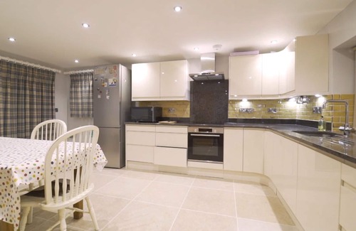 Langport House | Tranquil, converted barn annex, spectacular gardens