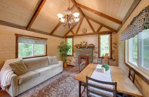 Narvon Apartment | Tranquil Creekside Cabin in Dutch Country!