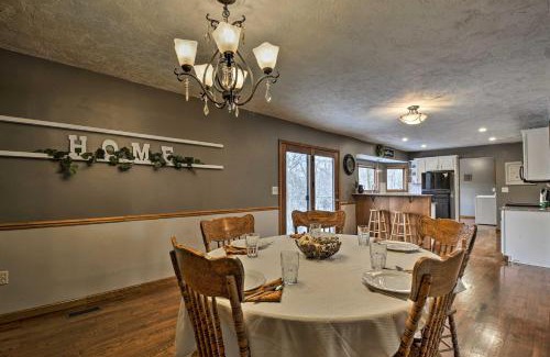 Springfield House | Tranquil Family Home with Yard, 14 Mi to Springfield