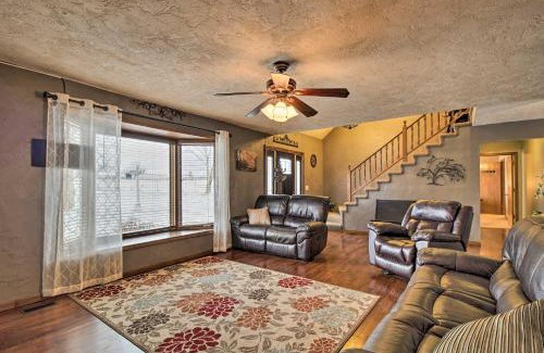 Springfield House | Tranquil Family Home with Yard, 14 Mi to Springfield
