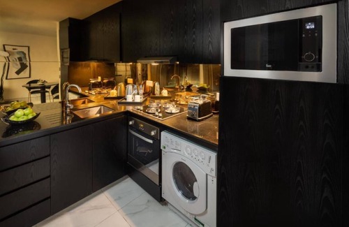 Business Bay Apartment | Tranquil Haven 2 BR Near Burj Khalifa Business Bay