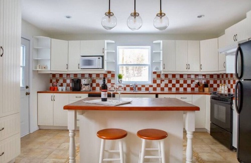 Knowlton Ski Chalet | Tranquil Haven near the Charming Village of Knowlton - Sleeps 12 - Whole House & 2 Acres with Pond, Bridge, Grounds, and Woods