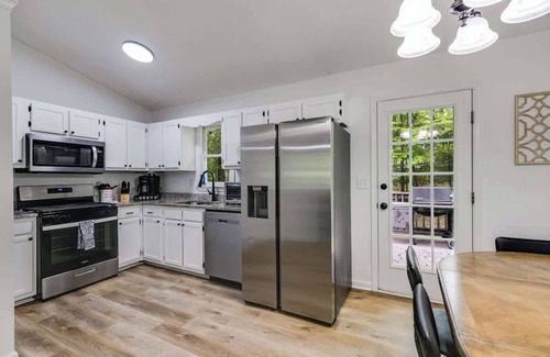 Villa Rica House | Tranquil Hideaway Home - Pet-friendly!