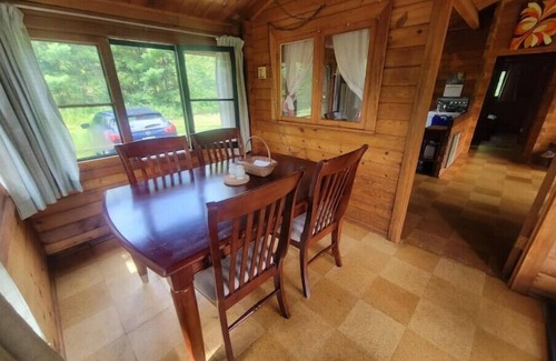 Mulmur Cabin | Tranquil Off-Grid Oasisn