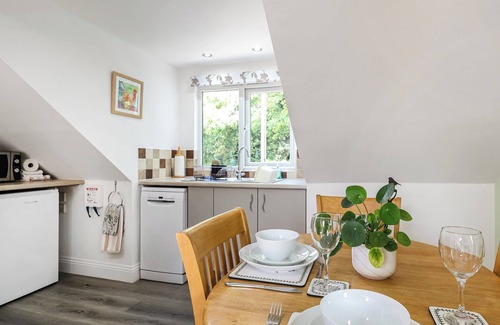 Kintbury Cottage | Tranquil one-bedroom annexe with forest views in Kintbury.