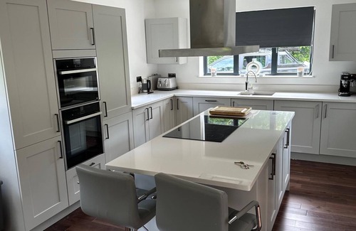 Charlton-on-Otmoor House | Tranquil Oxford retreat 4 Bedroom House aircon