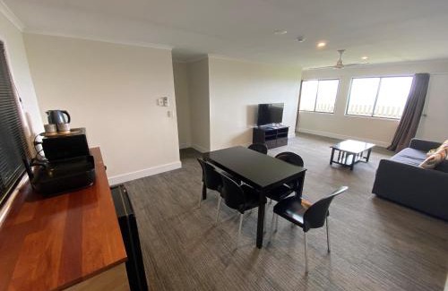 Maleny Hotel | Tranquil Park