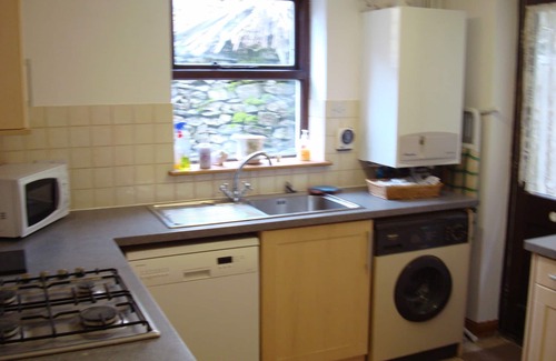 Tideswell Cottage | Tranquil Period Cottage On The Edge Of Tideswell, 5 mins stroll to centre.