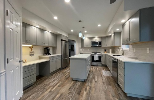 Union Dale House | Tranquil, Stylish Elk Mountain Home with Lake Access