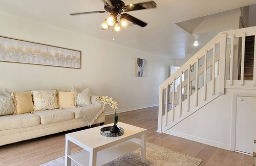 Gainesville House | Tranquil Townhouse π‘π€ - A peaceful retreat that promises restful slumber