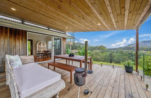 Korora House | Tranquil Treetop Haven 3BR House with breathtaking views
