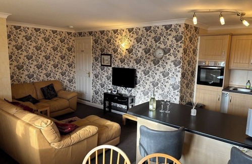 Llanon Cottage | Tranquil Tyr Wennol Cottage, Llanrhystud