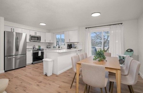 Veradale House | Tranquil Valley Home I Refreshed & Revitalized