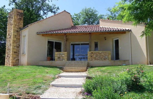 Montclera House | Tranquility and panoramic view in Montclera in the Lot and near Dordogne
