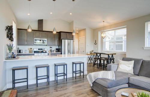 Ocean Shores House | Tranquility Base Cottage