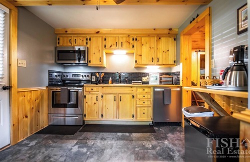 Laporte Cottage | "Tranquility Cottage" is a quaint cottage on the West Side of Lake Mokoma