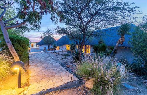 Voigtland Hotel | Trans Kalahari Inn