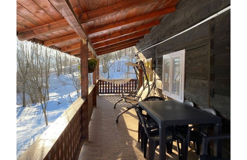 Vulcan House | Transylvania Cabin in the mountain