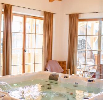 Drachselsried House | Traumhaftes Chalet mit Sauna und Whirlpool Refugium am Rehberg