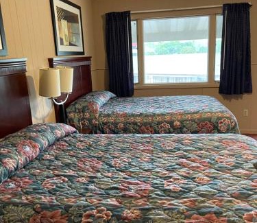 Horseheads Hotel | Travel Inn