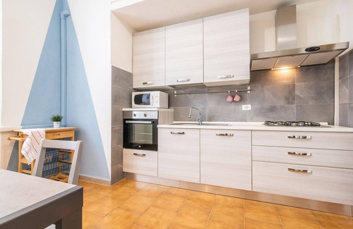 Livorno Apartment | Travel & Station Apartment by Pleiades Home