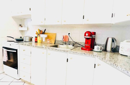 St. James Town Apartment | Traveler's Home