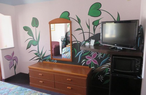 Liberty Hotel | Travelers Inn and Suites Liberty