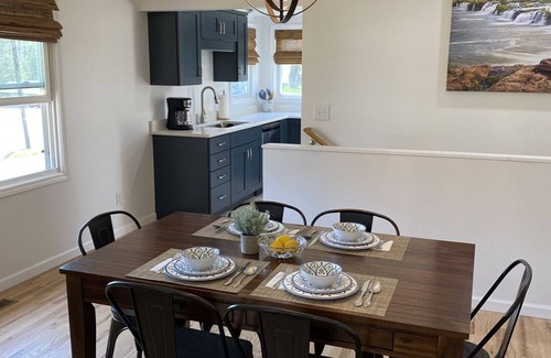 Skelton House | Traveler’s Rest » Beautifully-Renovated Retreat