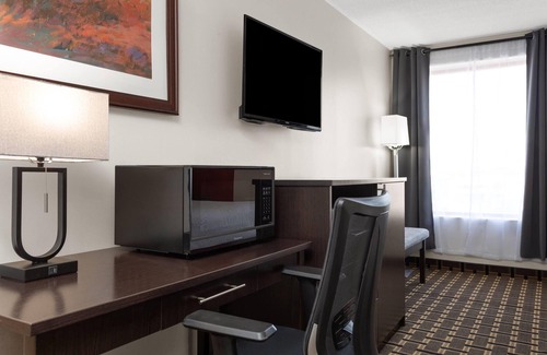 Lindsay Hotel | Travelodge by Wyndham Lindsay