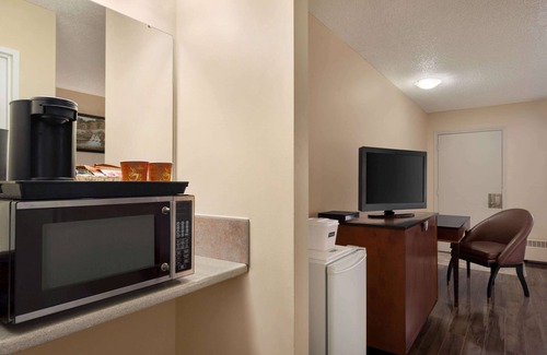 Swift Current Hotel | Travelodge by Wyndham Swift Current